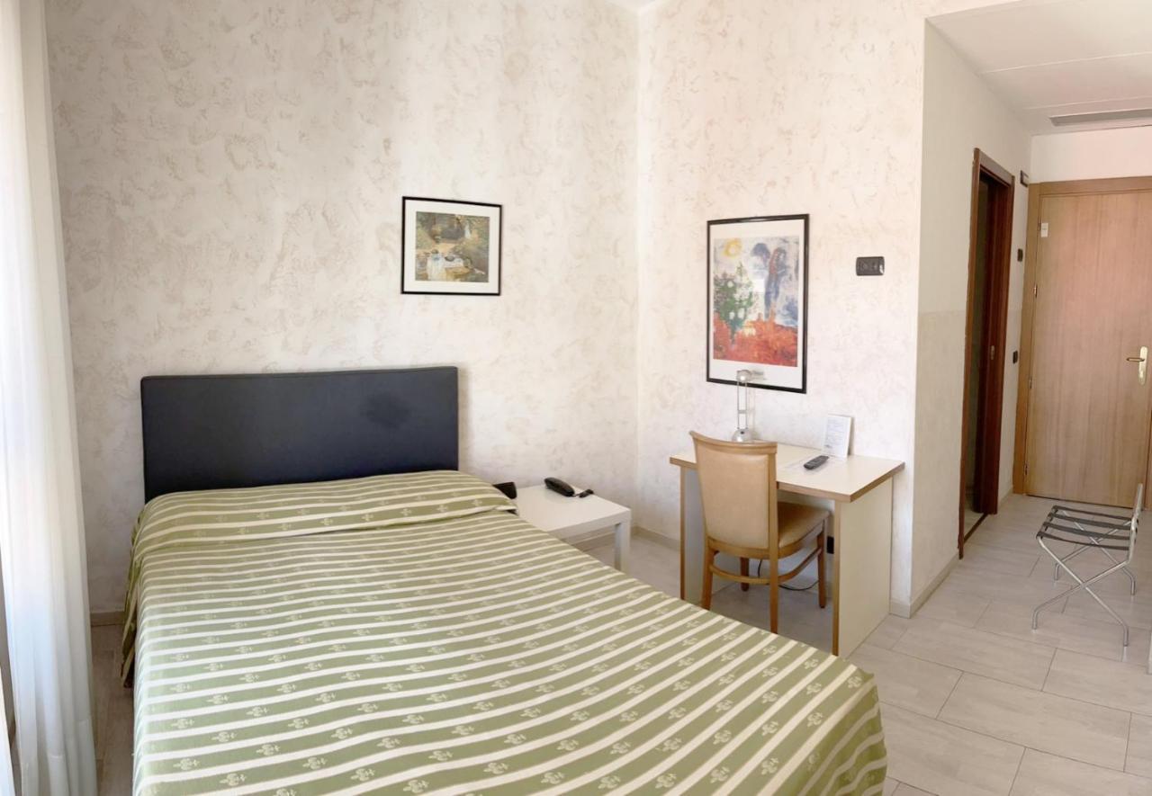 Hotel Molise 2 Milano Exterior foto