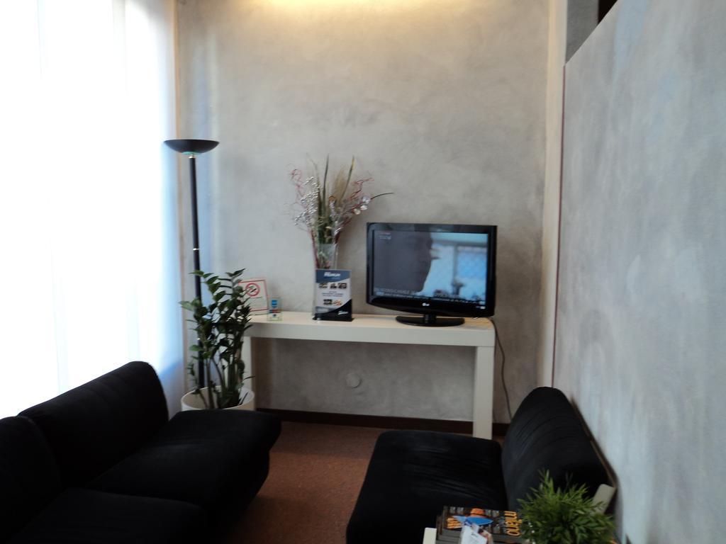 Hotel Molise 2 Milano Exterior foto