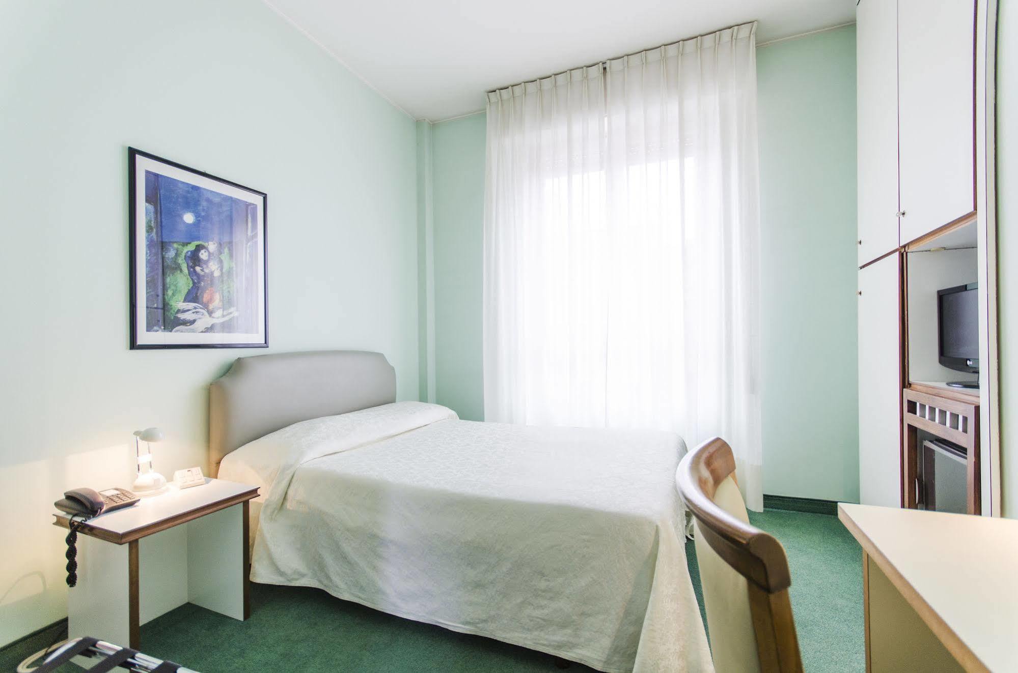 Hotel Molise 2 Milano Exterior foto